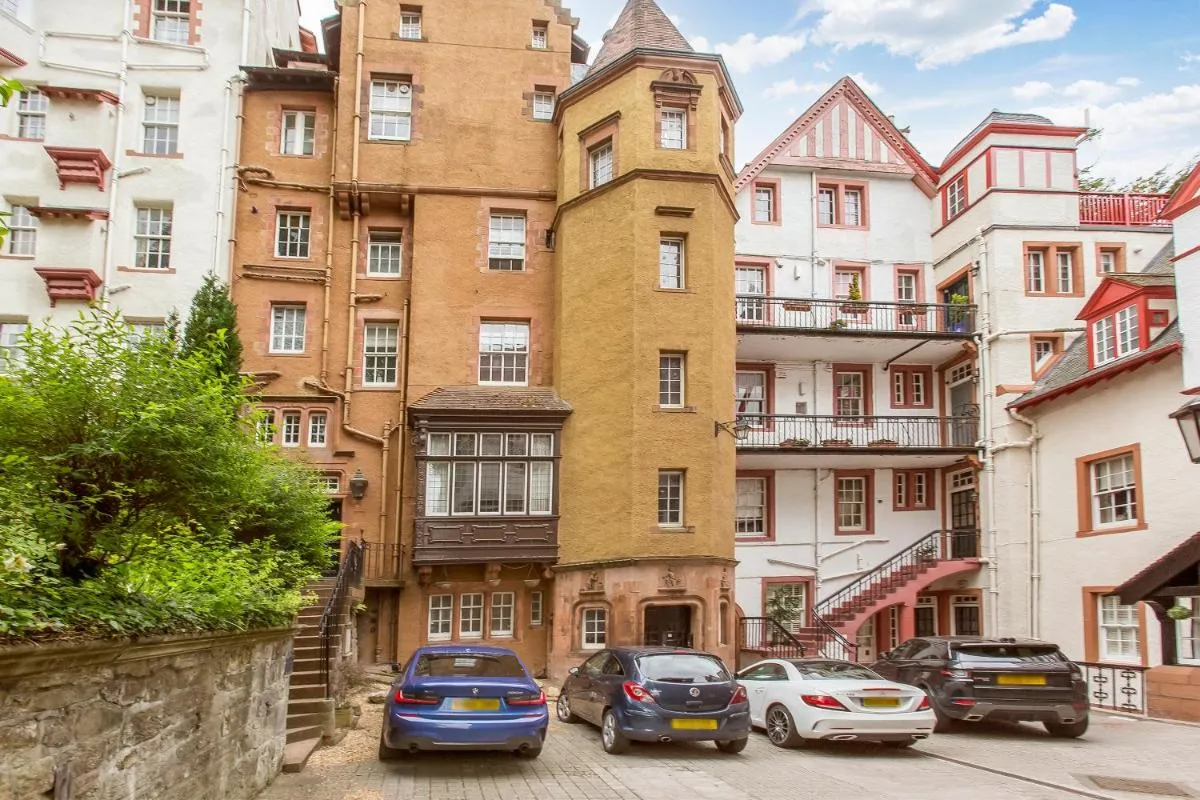 Image 5 of Luxury 3-Bedroom Apartment with Stunning Views at Ramsay Garden