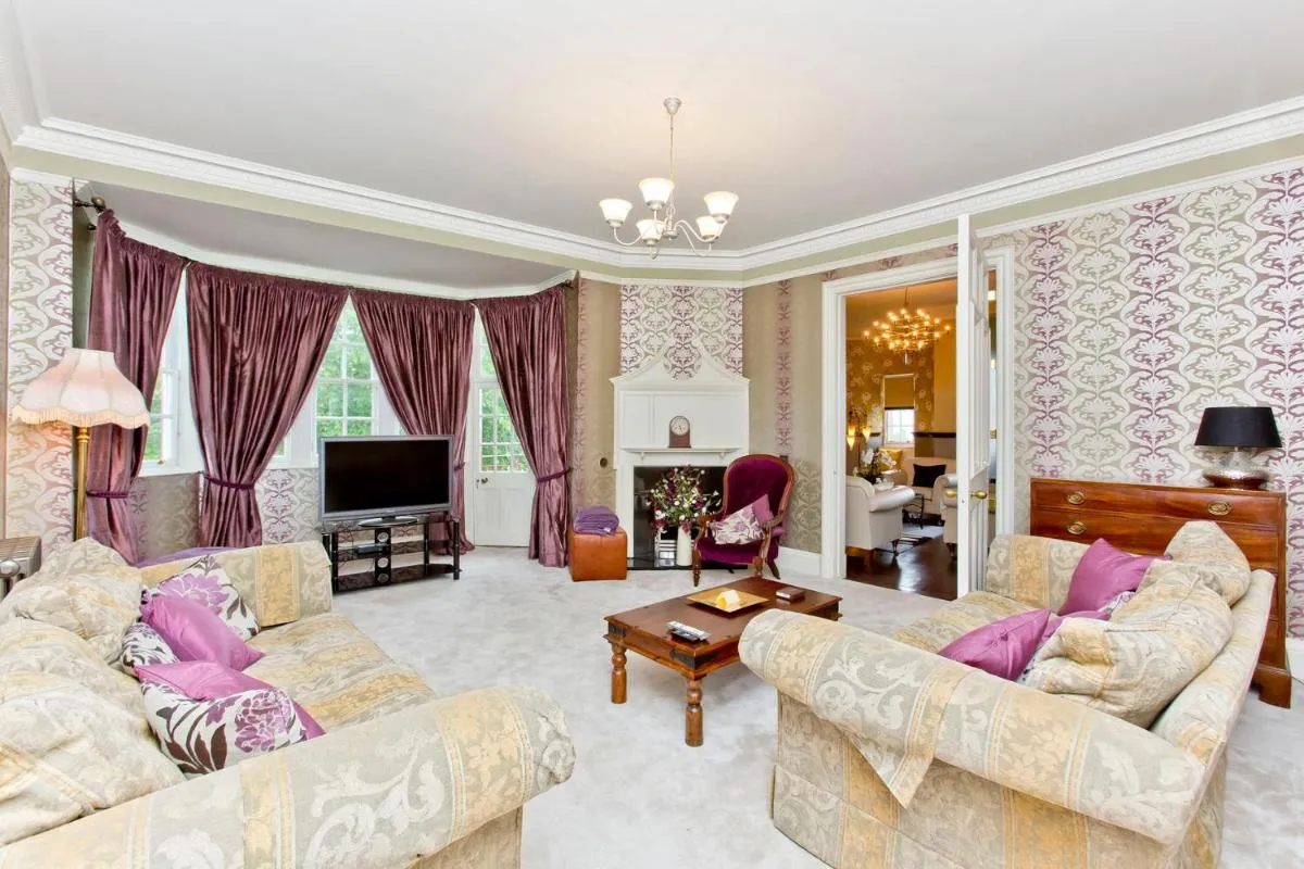 Image 4 of Luxury 3-Bedroom Apartment with Stunning Views at Ramsay Garden