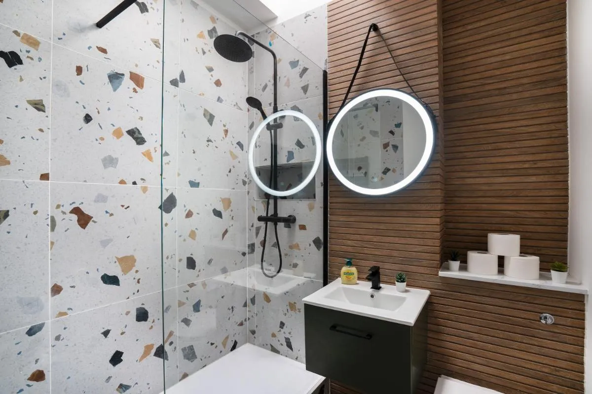 Image 2 of Luxury Apartment – Portobello