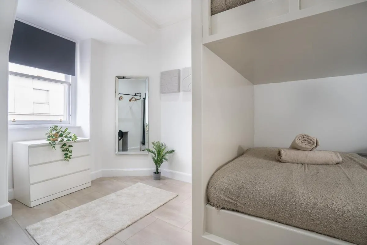 Image 5 of Luxury Apartment – Portobello