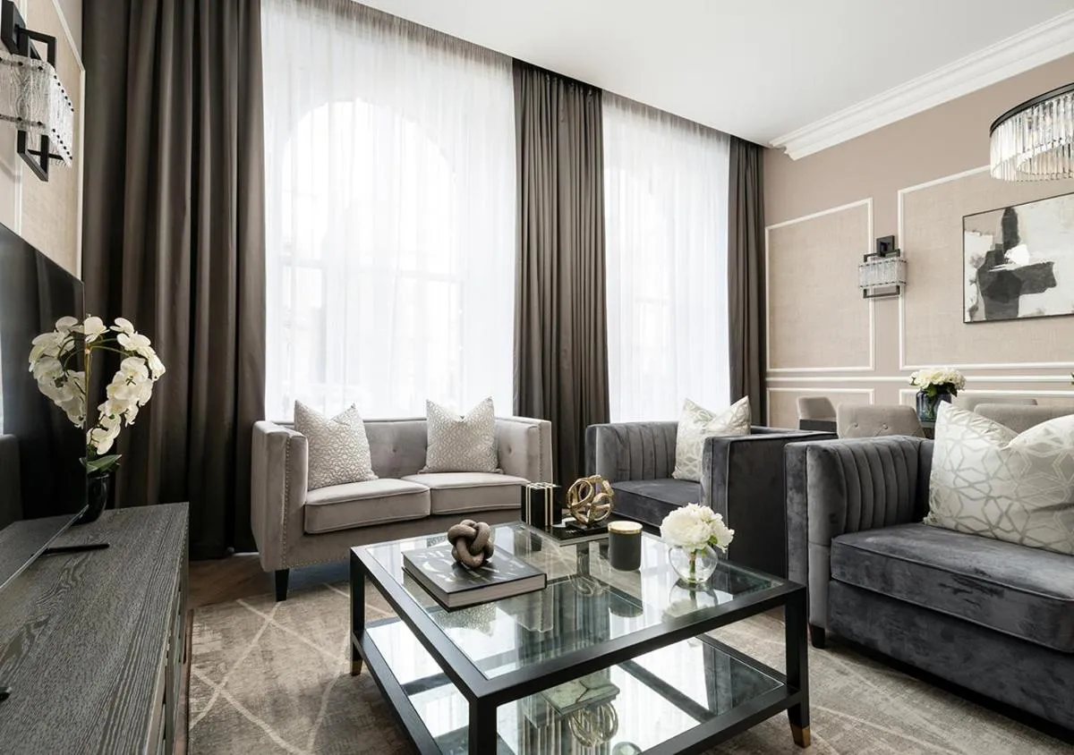 Image 4 of Luxury Georgian City Retreat With Hot Tub & Patio