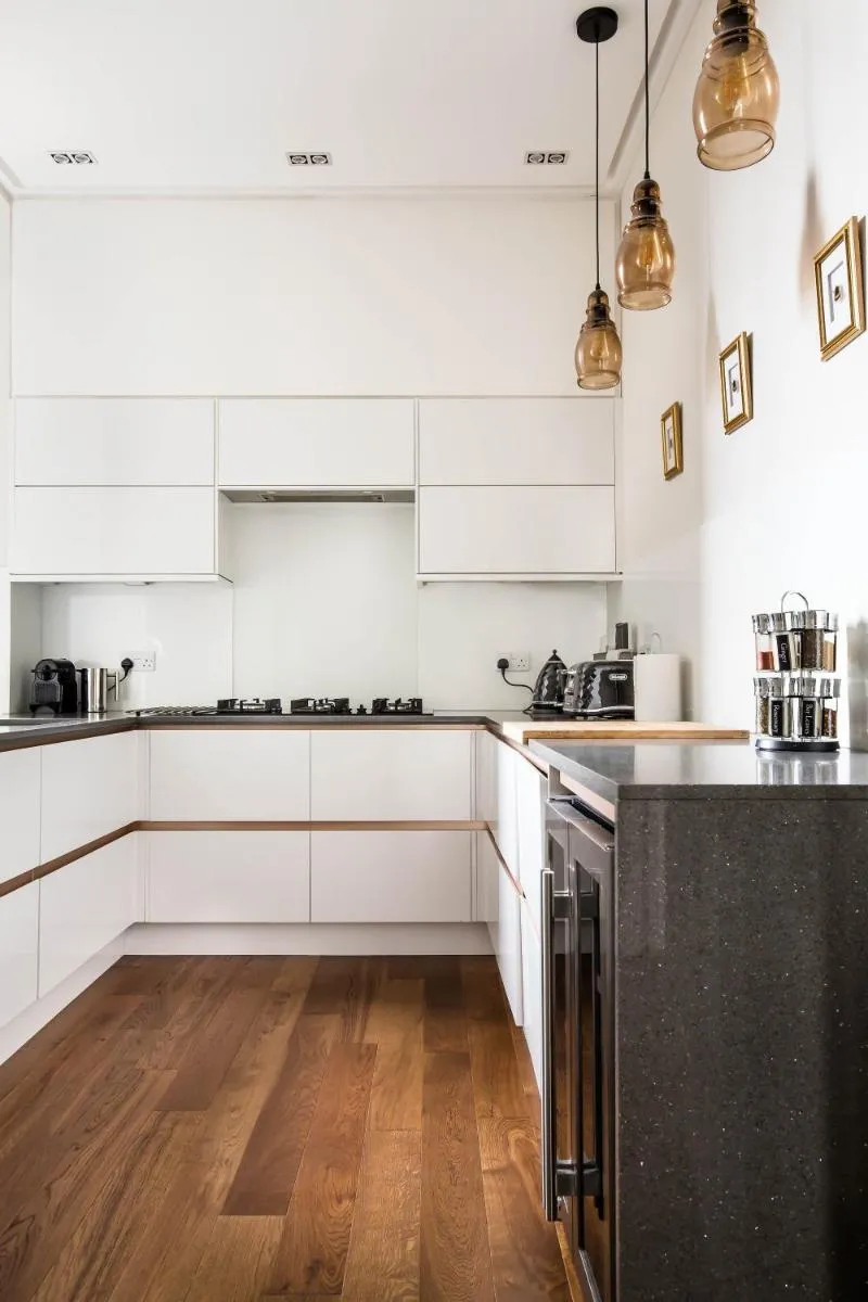 Image 3 of Magnificent Georgian 3-Bedroom Apartment in New Town