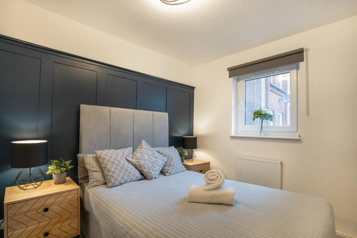 Image 1 of Modern 2BED Apartment-Free Parking