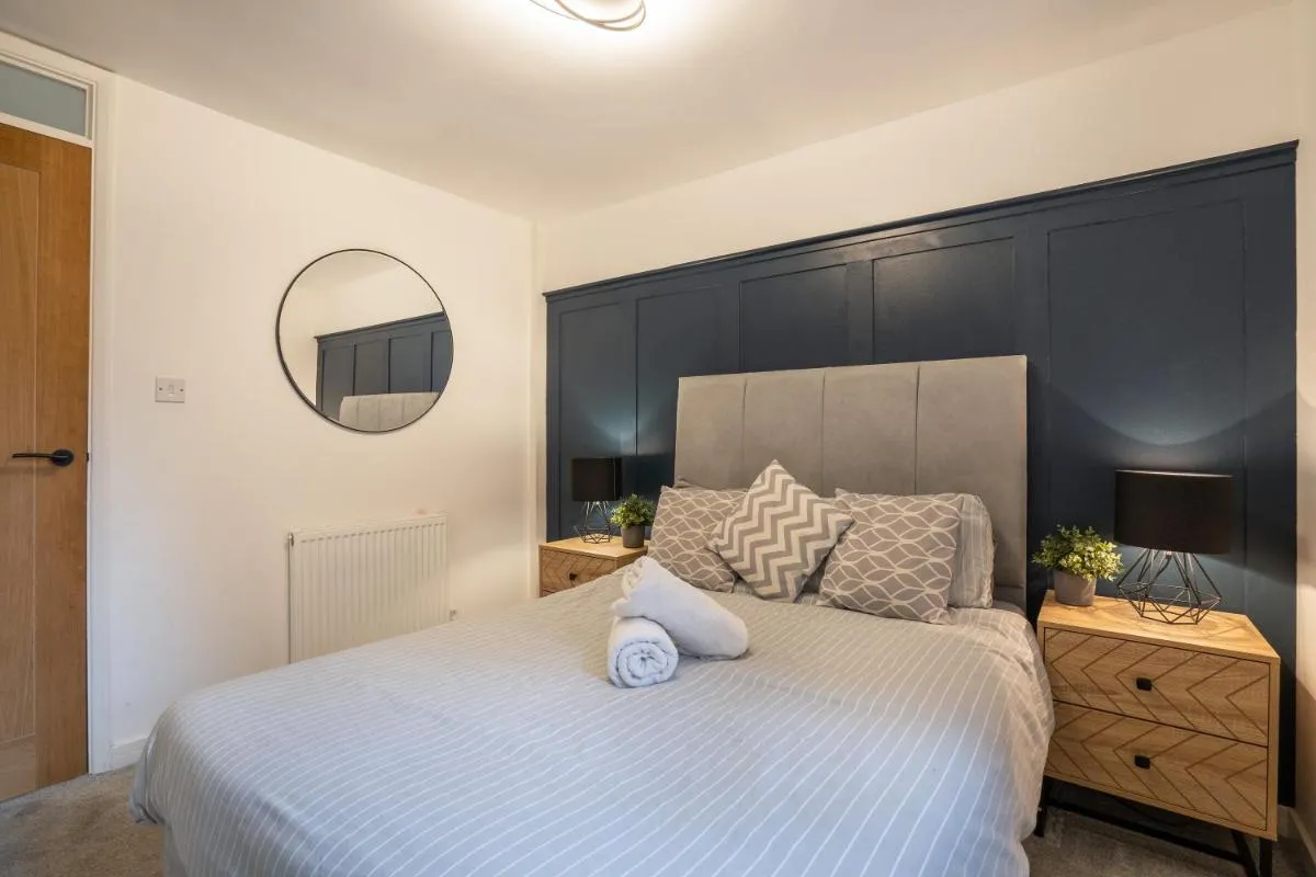 Image 5 of Modern 2BED Apartment-Free Parking