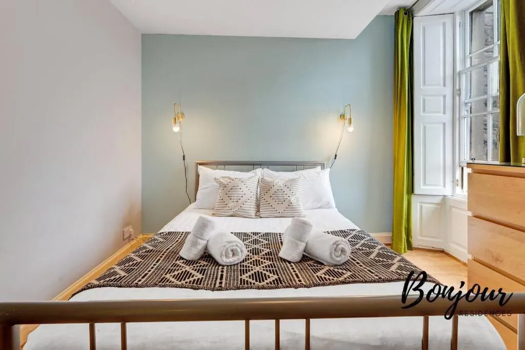 Image 1 of Monge Suite Old Town 2BR-1BA, near Royal Mile by Bonjour Residences Edinburgh