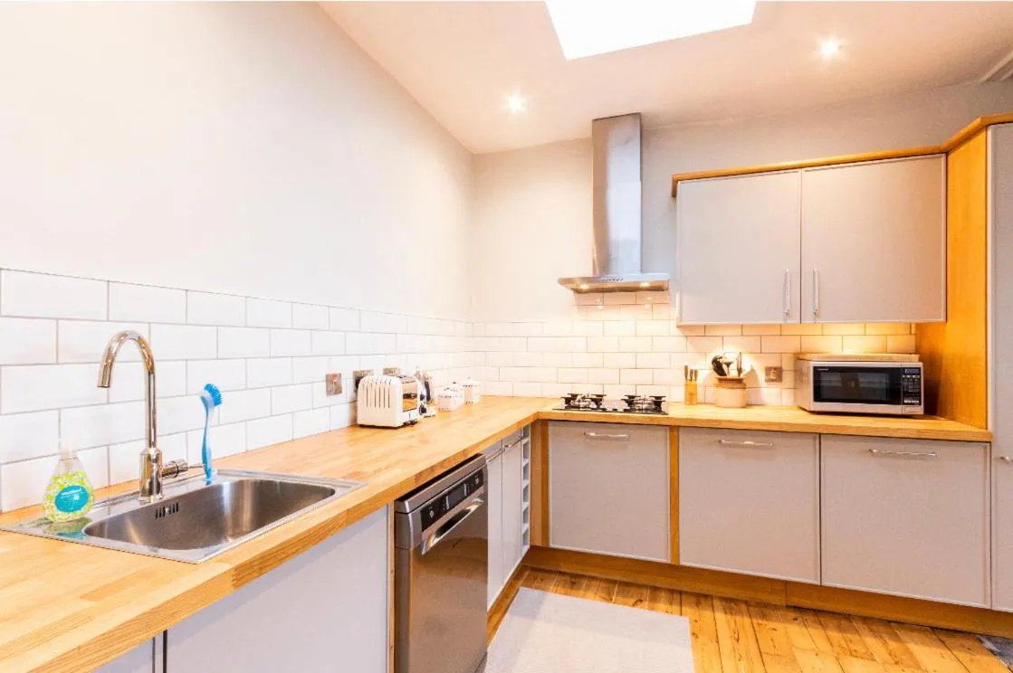 Image 3 of New Town Apartment with Castle View