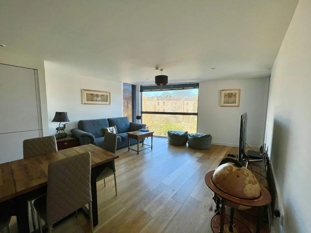 Image 4 of No. 5 Warriston, Canonmills Luxury Apartment