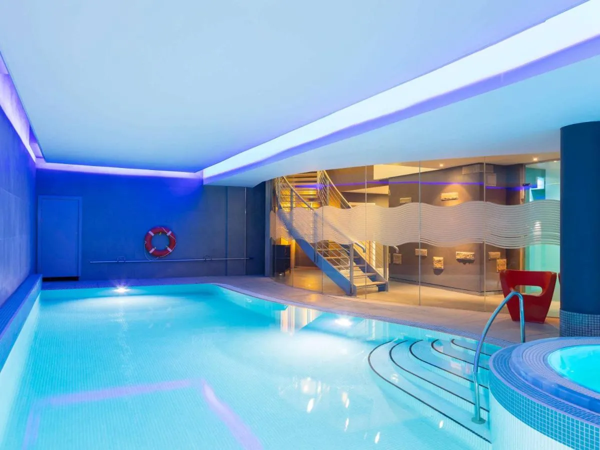 Image 2 of Novotel Edinburgh Centre