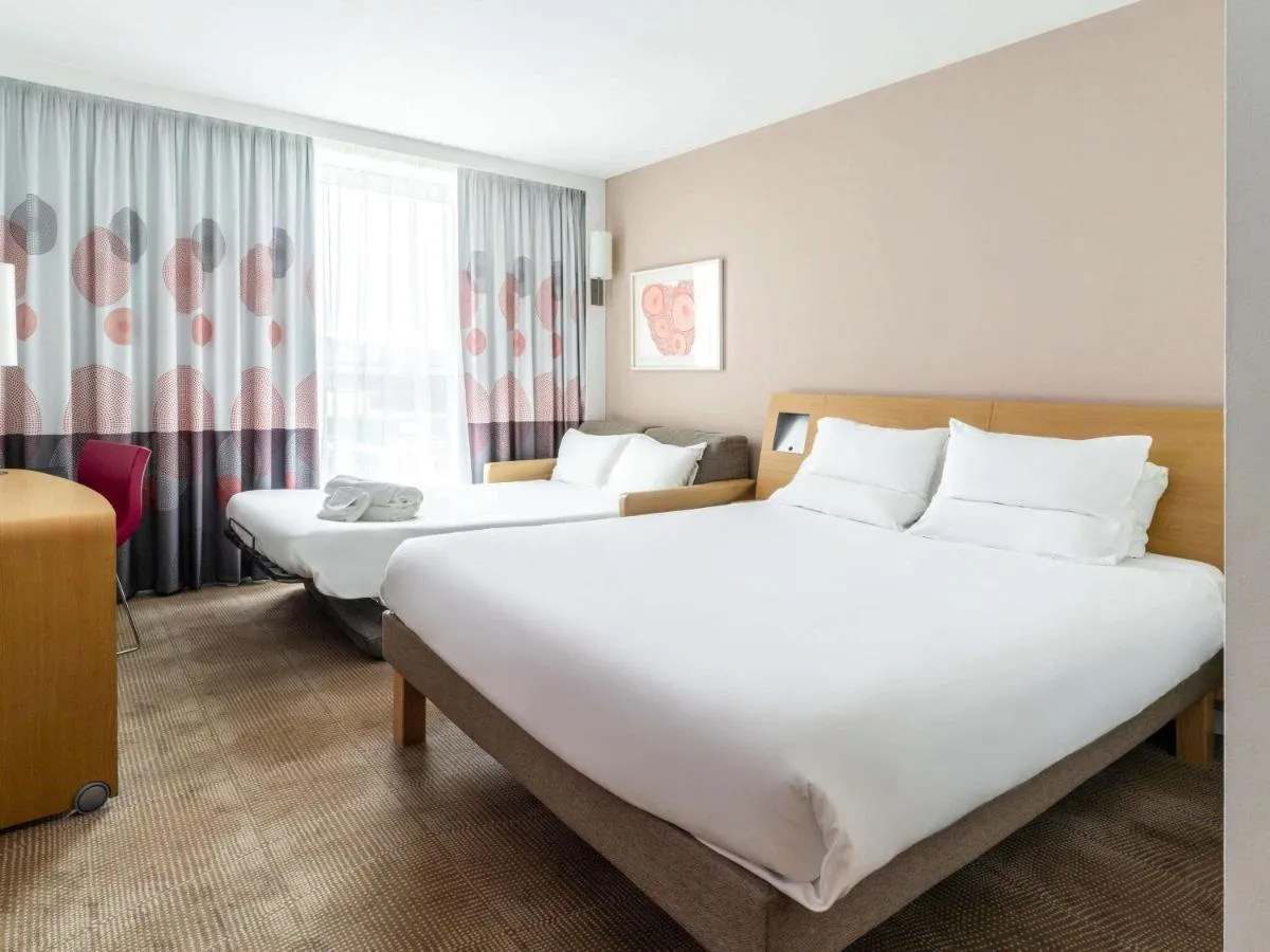 Image 1 of Novotel Edinburgh Park