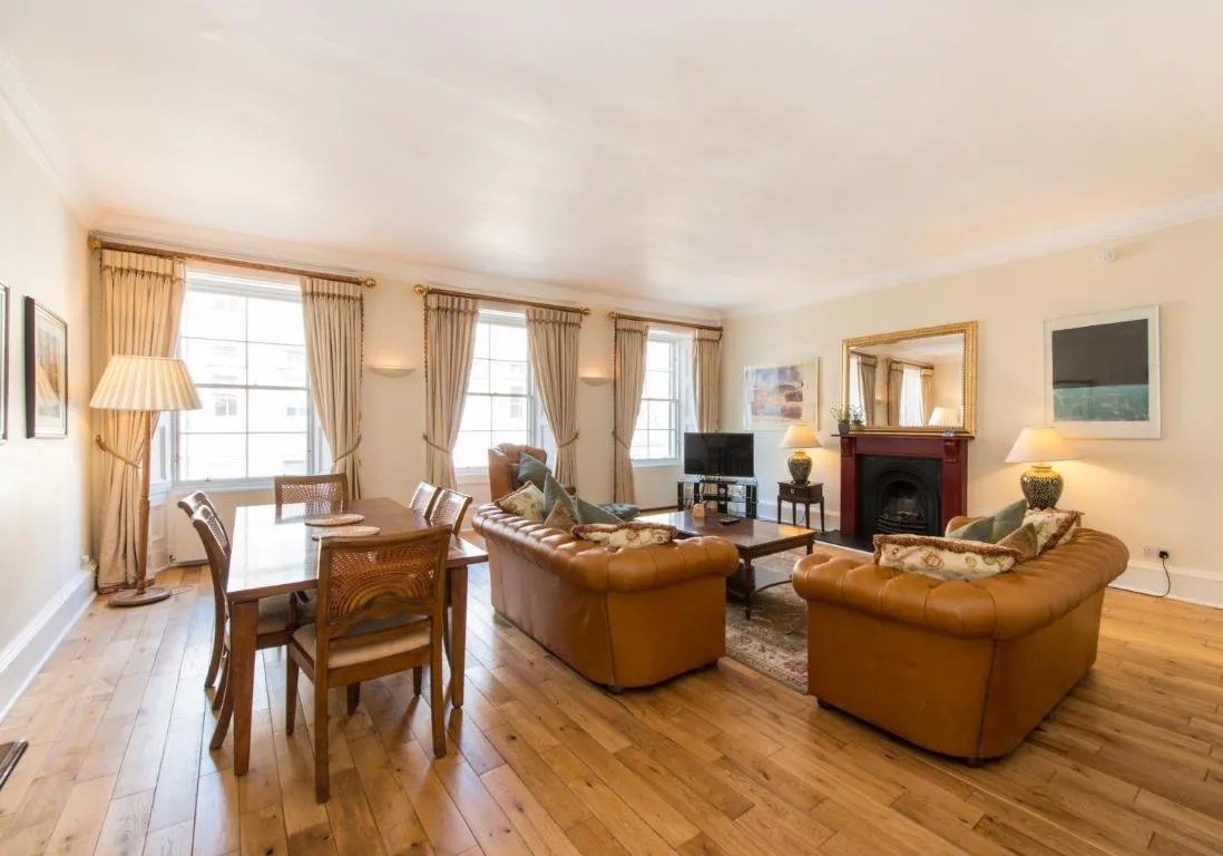 Image of Parliament Sq (apt 10 ) Royal Mile