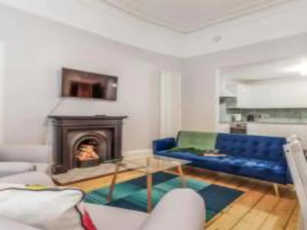 Image 3 of Pass The Keys Main Door 3 Bed Apartment with Free Parking