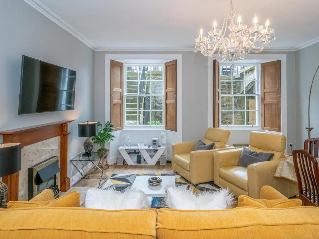 Image of Pass the Keys Superb 3Beds House in Chic area of the City Centre