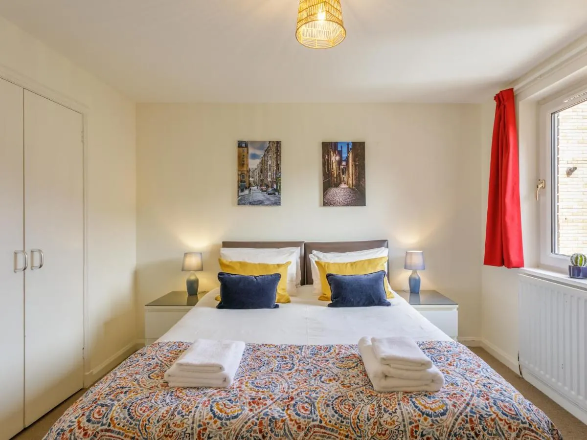 Image 6 of Pleasance Apartment