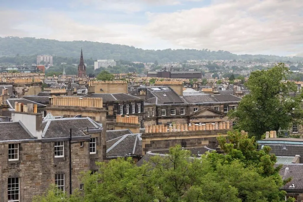 Image 5 of Prime Edinburgh City Centre – 4 Bed Penthouse