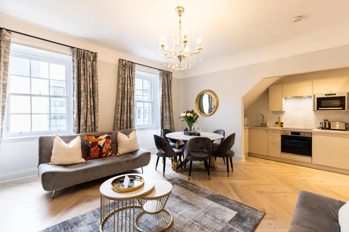 Image 1 of RÌGH Properties – Luxurious City Centre Three Bedroom Apartment