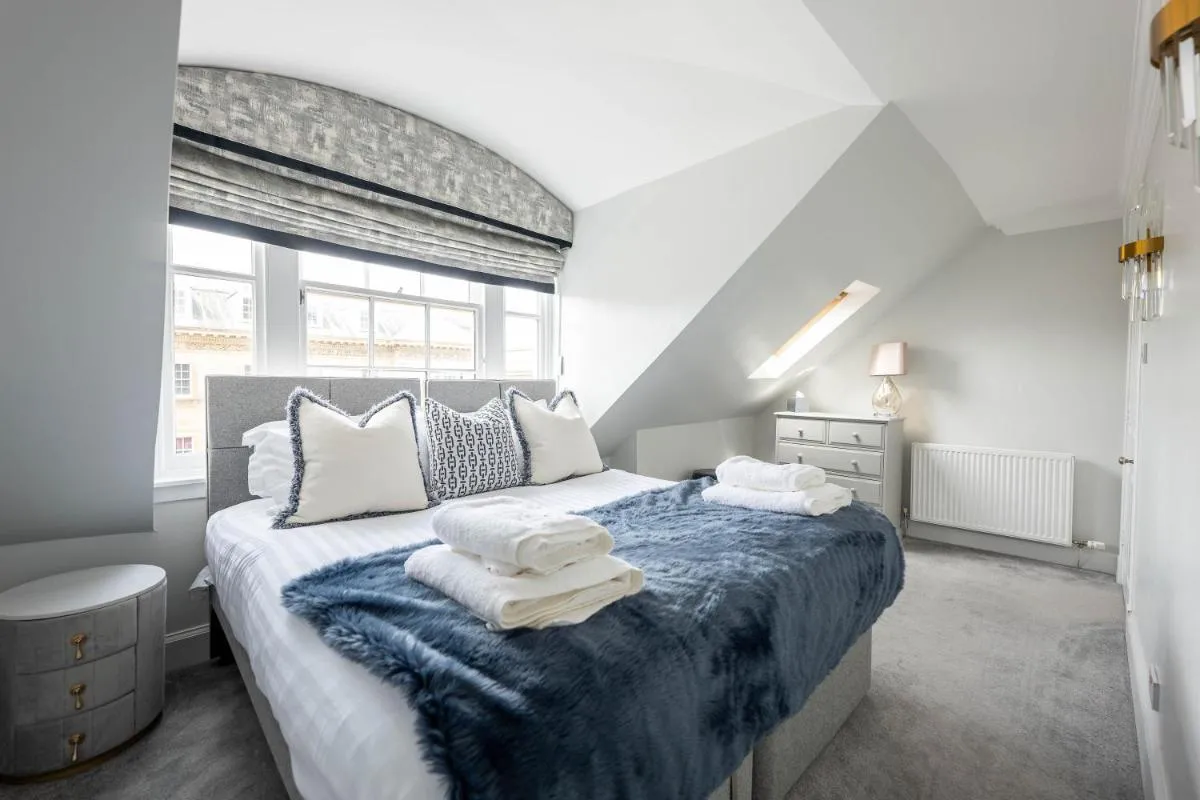 Image 3 of RÌGH Properties – Luxurious City Centre Three Bedroom Apartment
