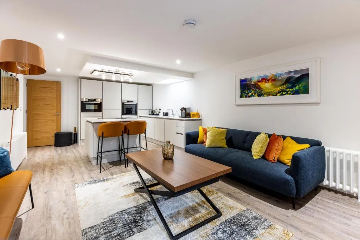 Image of RÌGH Properties – Luxury West End Artisan Apartment