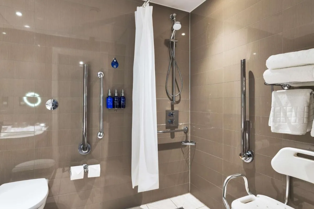 Image 2 of Radisson Blu Hotel, Edinburgh City Centre