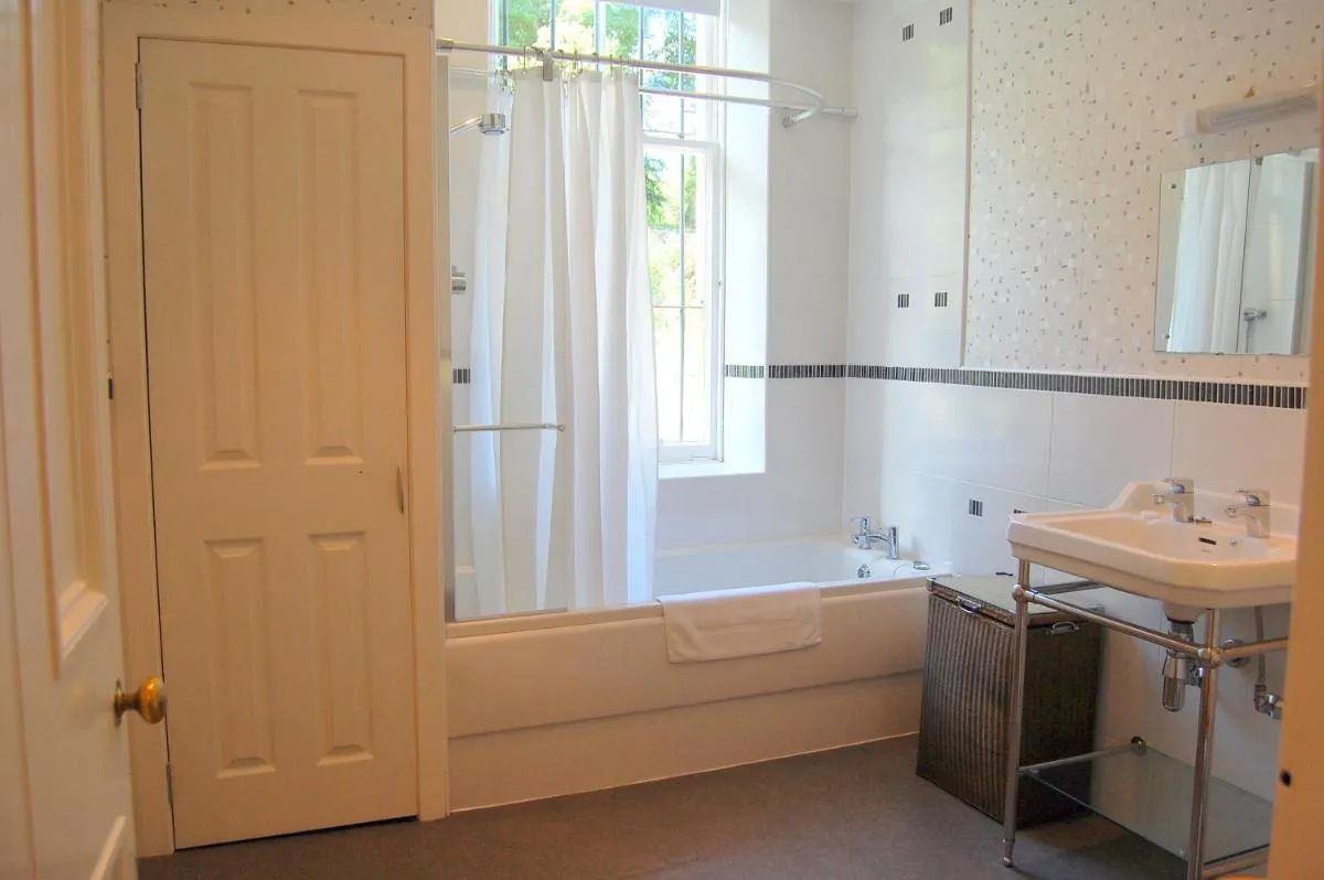 Image 2 of Regent Terrace, Central and Charming, Quiet