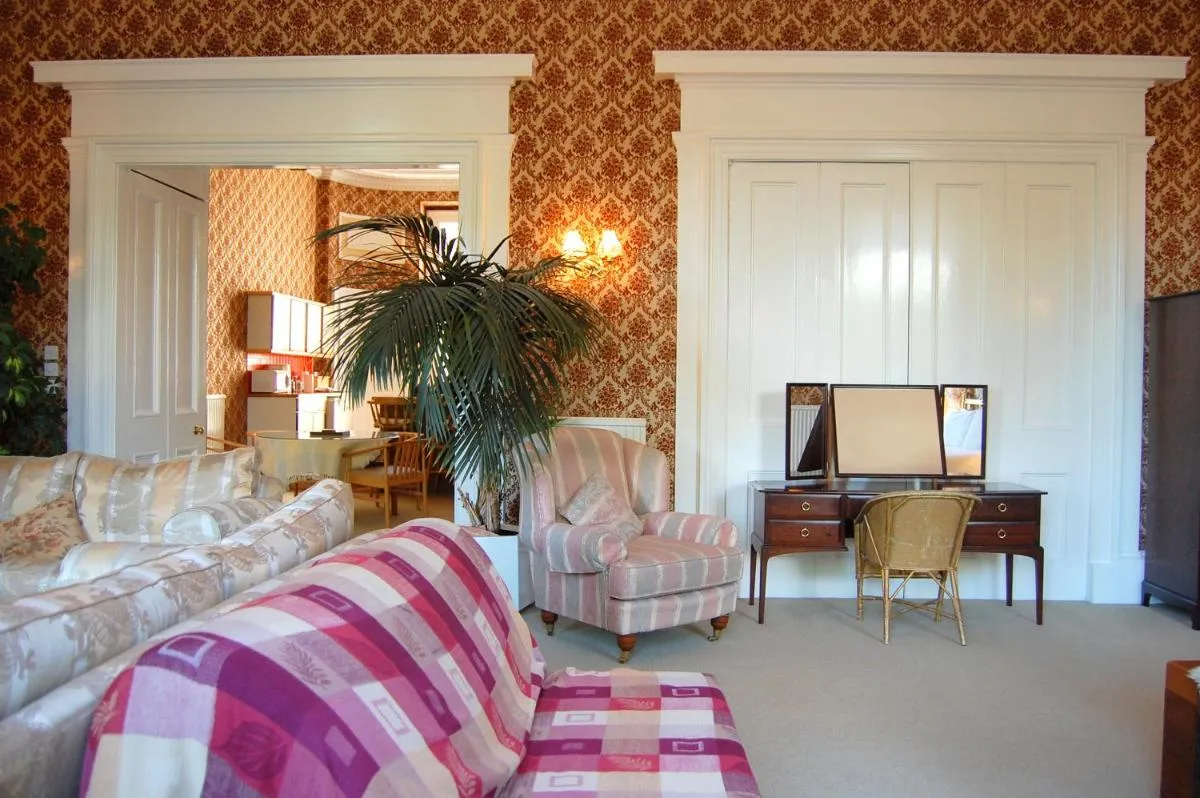 Image 6 of Regent Terrace, Central and Charming, Quiet