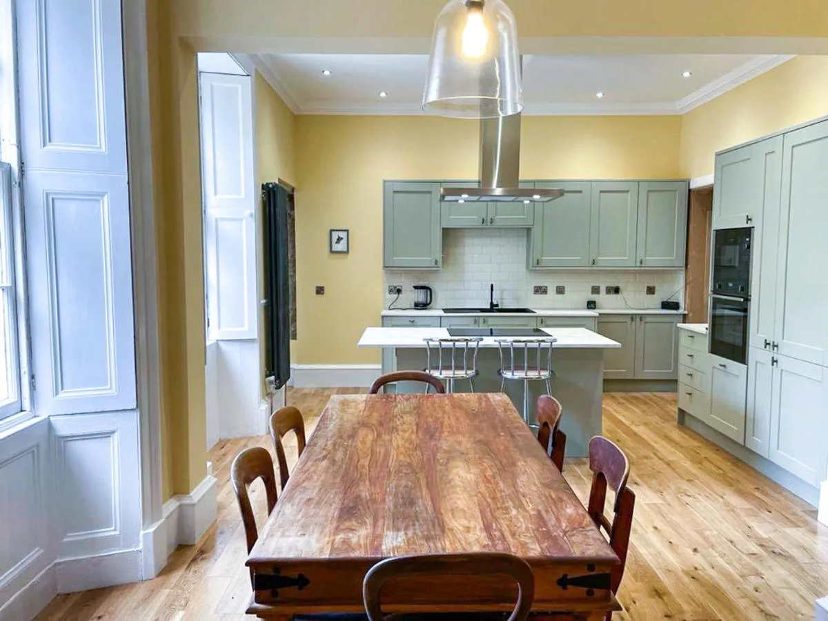 Image 2 of Remarkable 5BR Townhouse with Garden, Sleeps 12