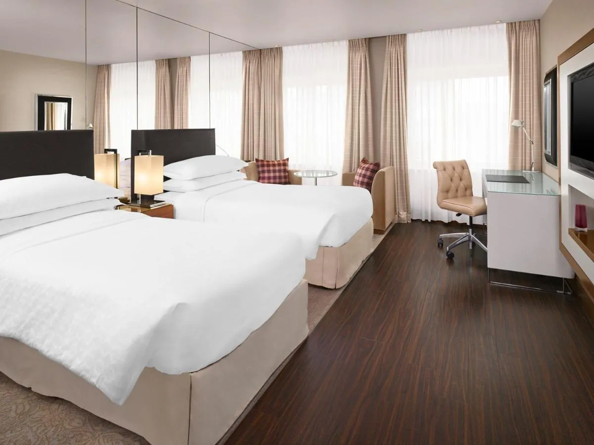 Image 6 of Sheraton Grand Hotel & Spa