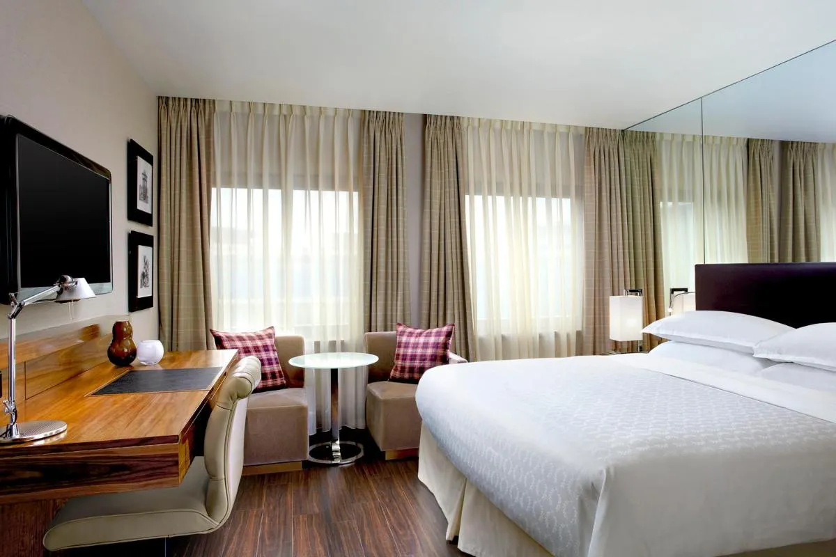 Image 5 of Sheraton Grand Hotel & Spa