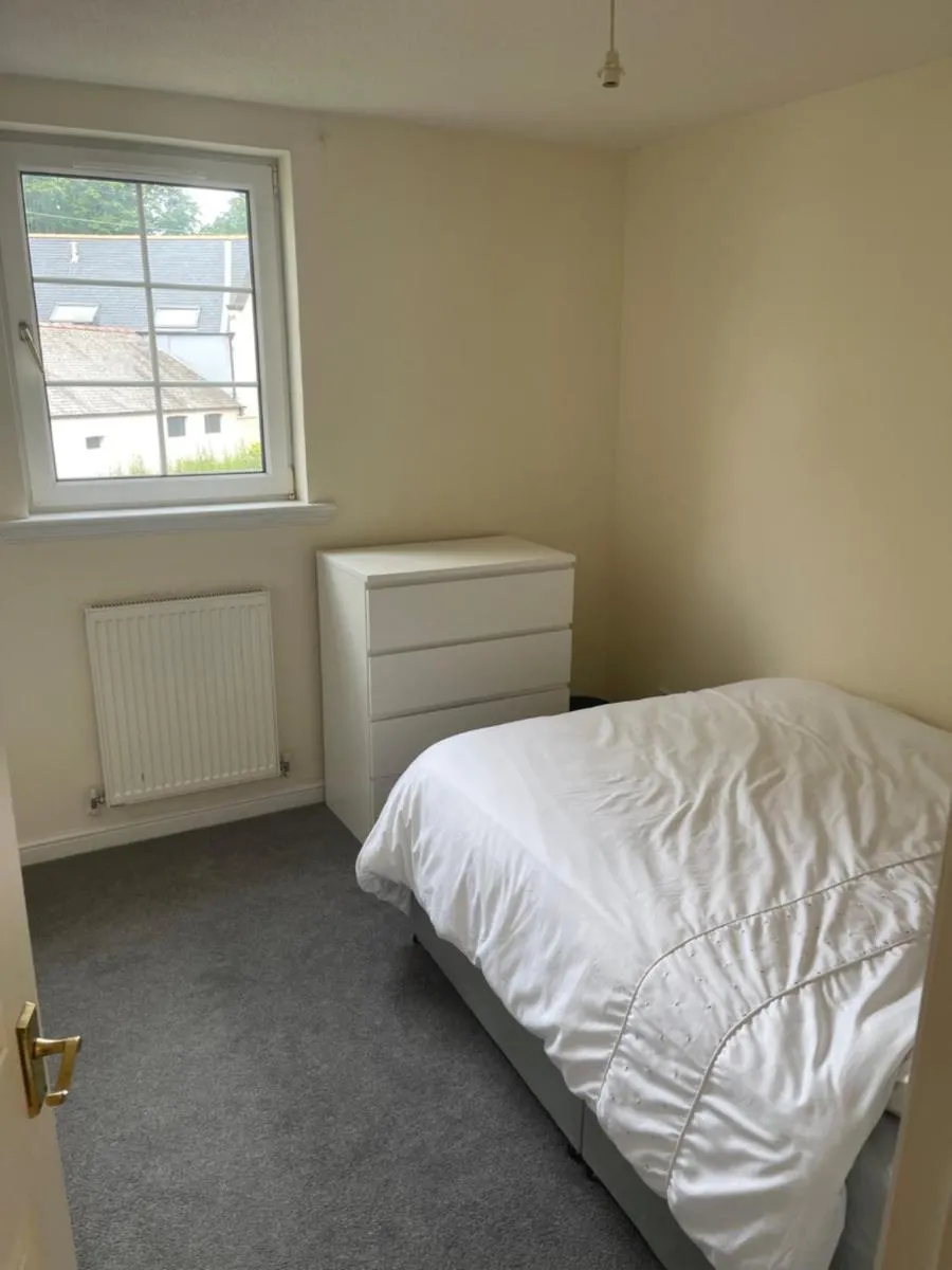 Image 3 of Snug & Serene 2BD Flat – Roseburn