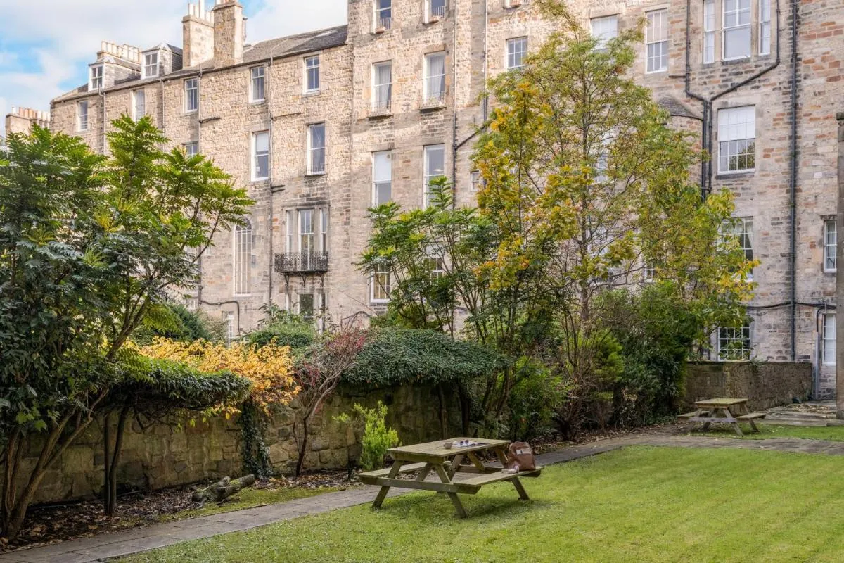 Image 4 of Sonder Royal Garden