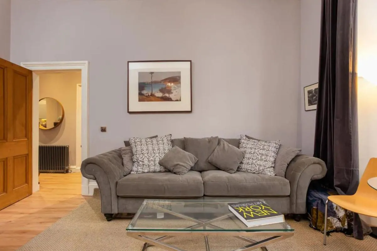 Image 1 of Spacious 2 Bedroom House Near The Meadows