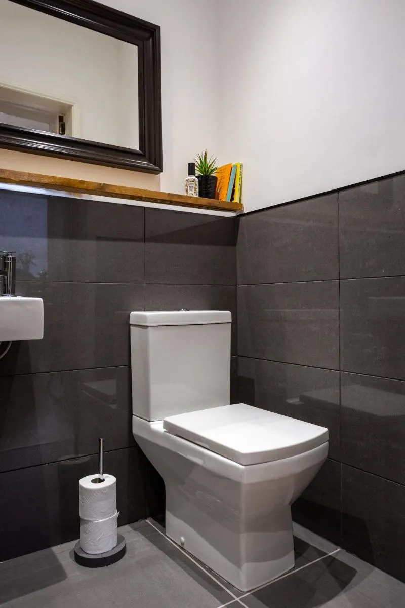 Image 5 of Spacious 2 Bedroom House Near The Meadows