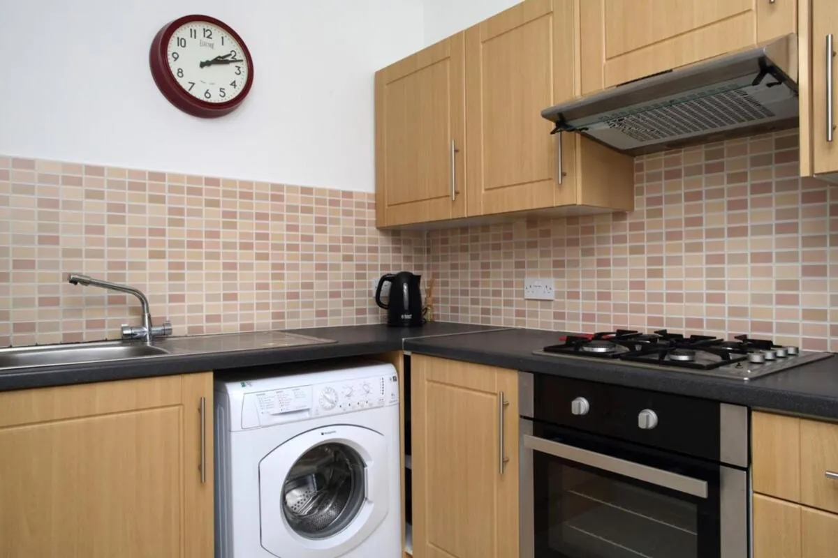 Image 3 of Stylish 2 Bedroom Bruntsfield Apartment in Edinburgh