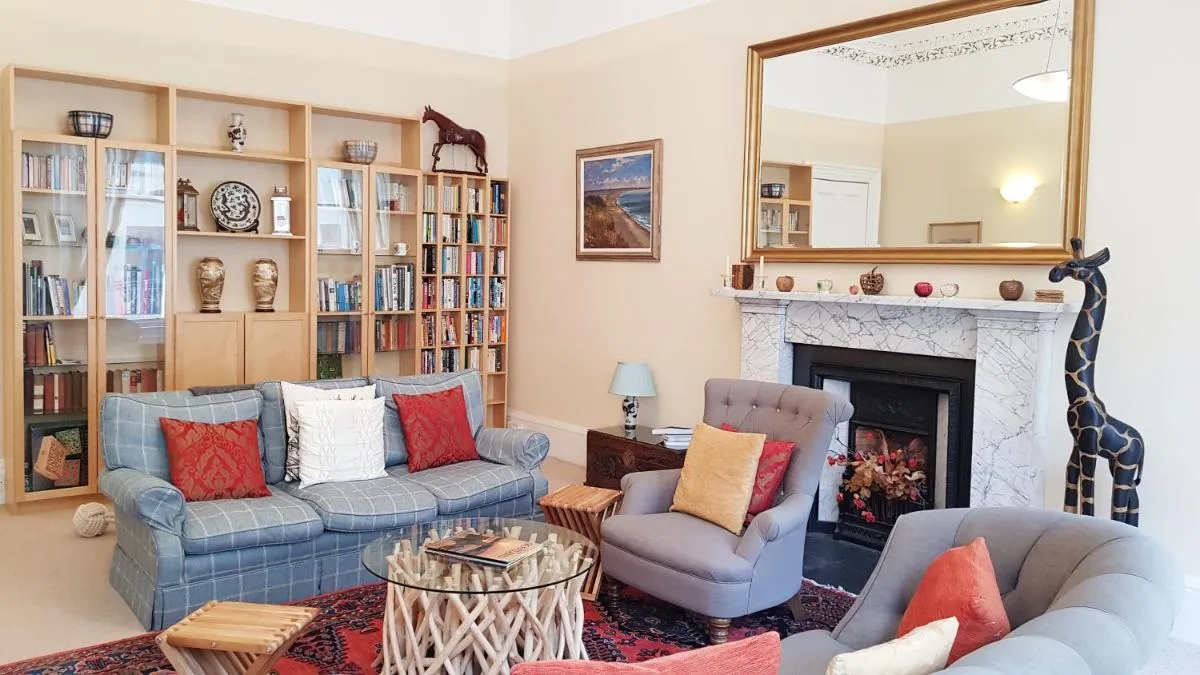 Image 1 of Stylish Central Edinburgh Apartment