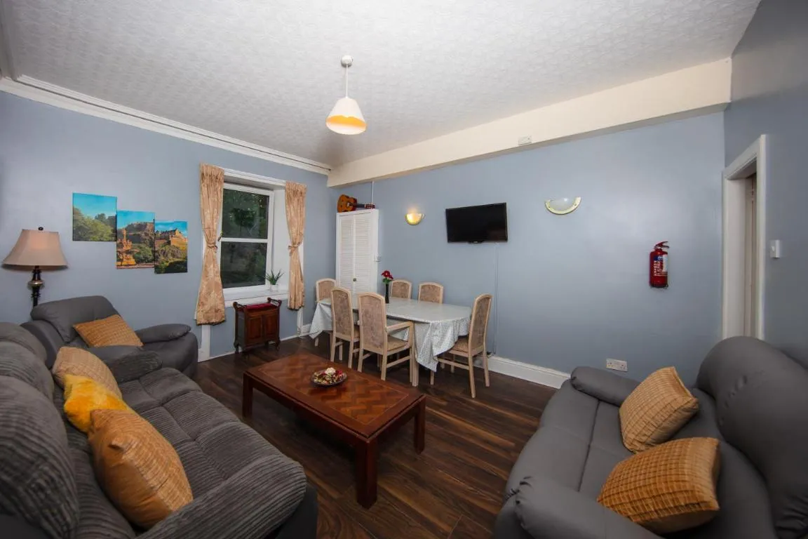 Image of Super Central 4bedroom Apartment at the Meadows