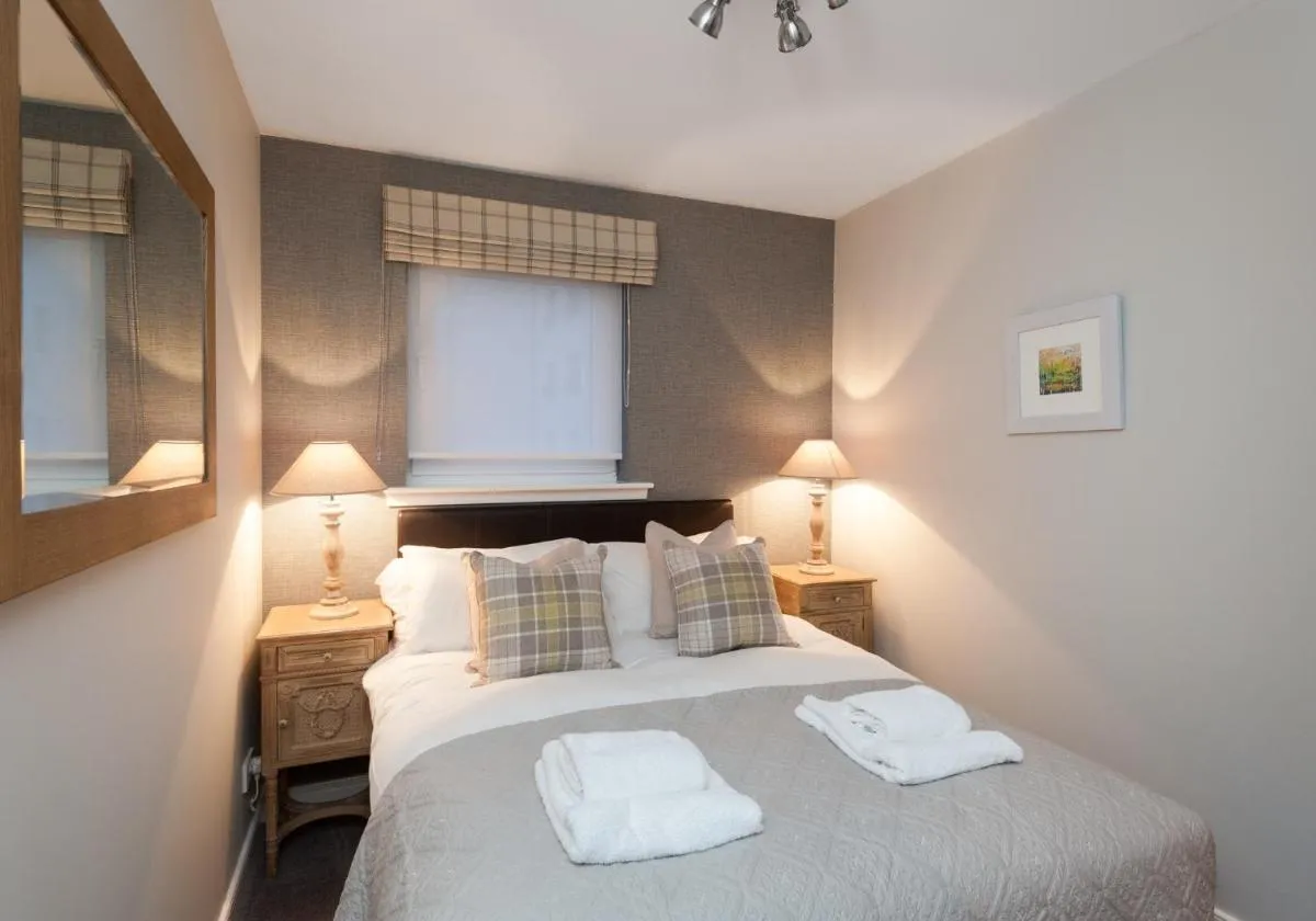 Image 6 of The Botanist Apartment Edinburgh Old Town 2 Bedroom Lift Parking
