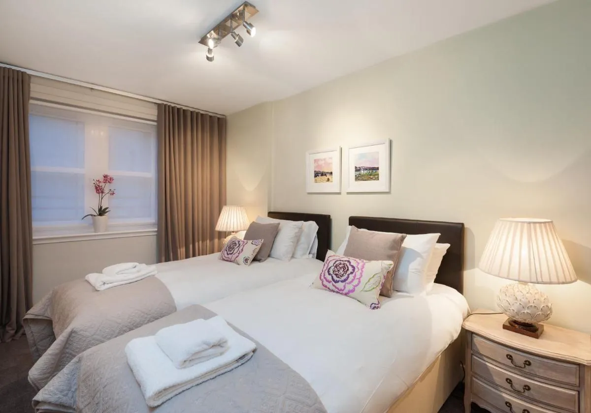 Image 1 of The Botanist Apartment Edinburgh Old Town 2 Bedroom Lift Parking