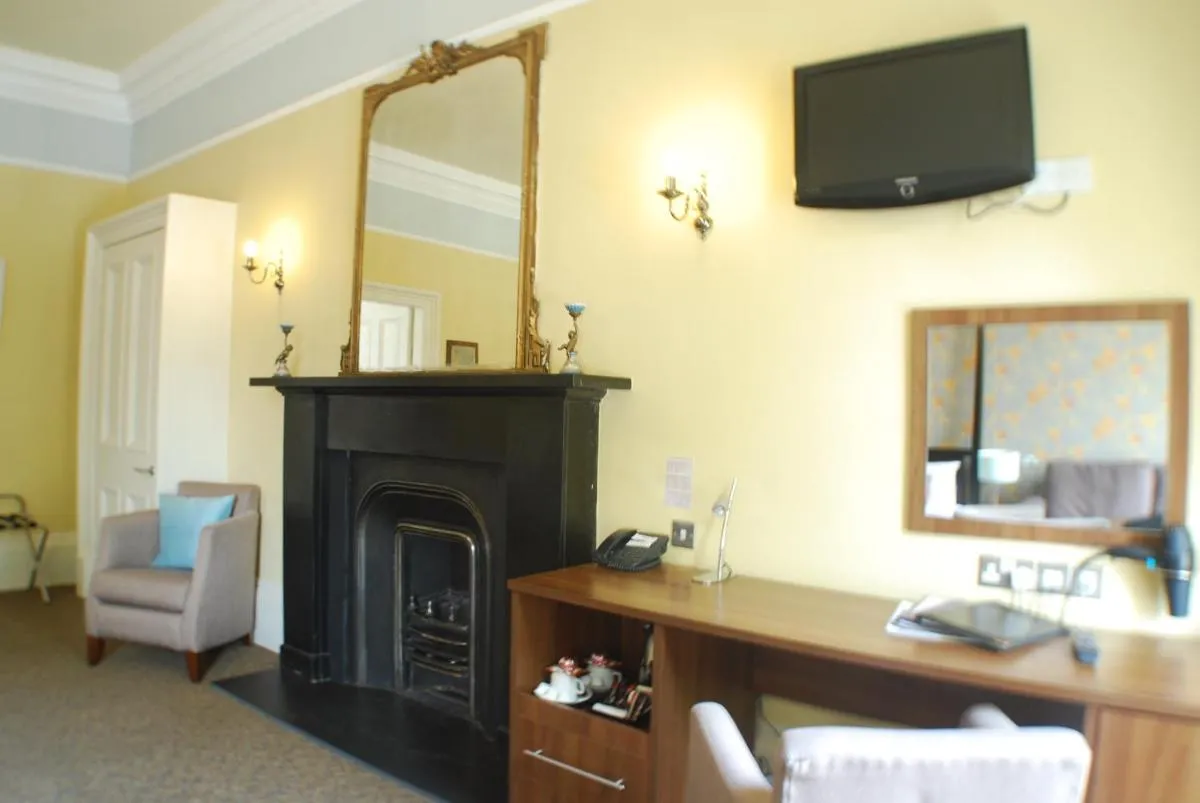 Image 3 of The Salisbury Hotel
