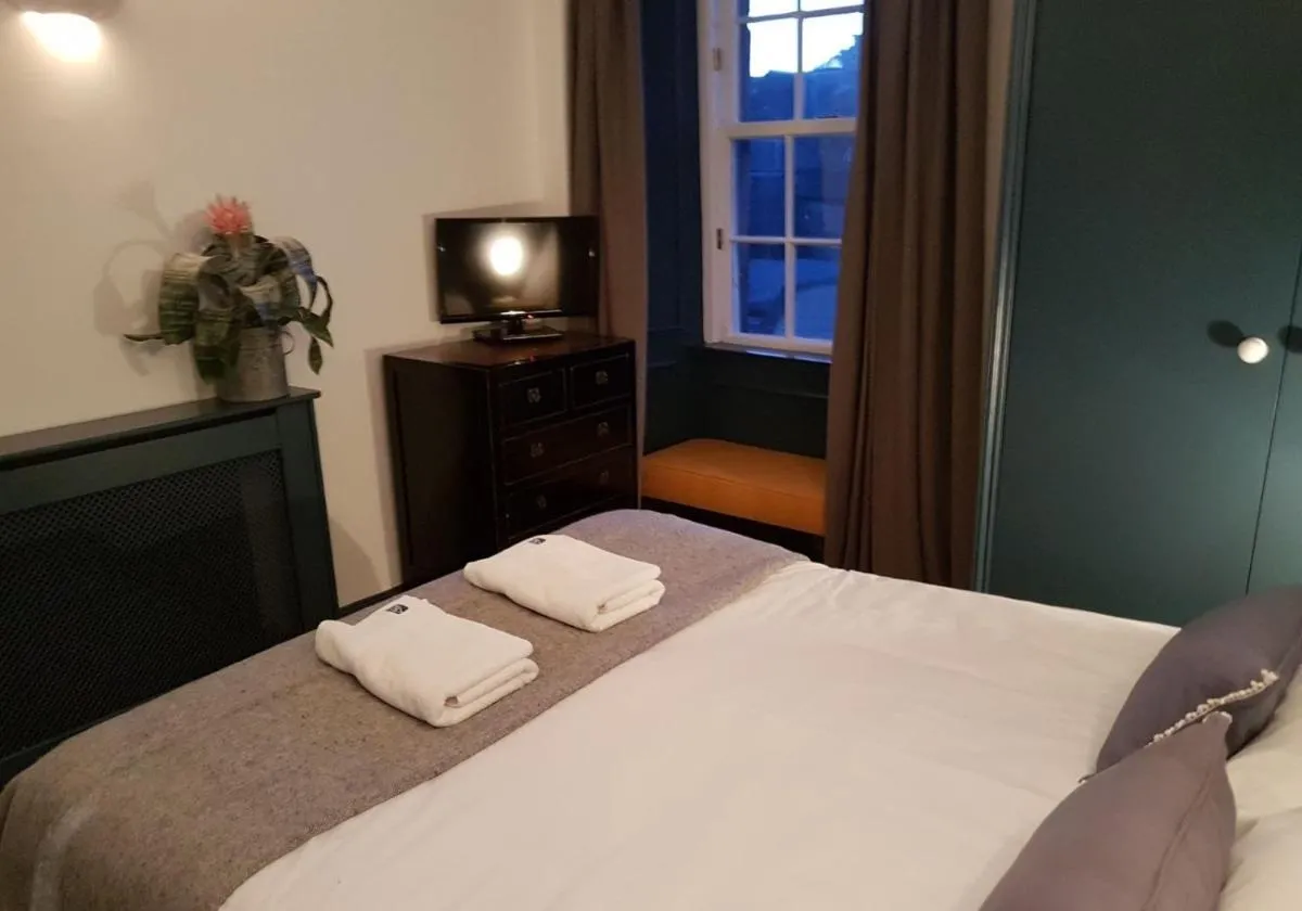 Image 6 of Thistle Suite city centre