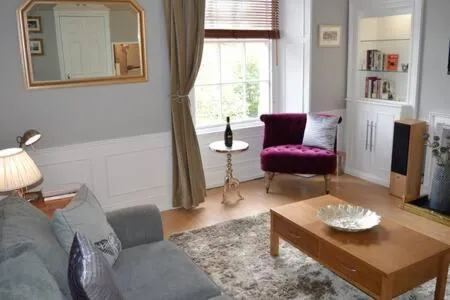 Image 3 of castle Apartment 1